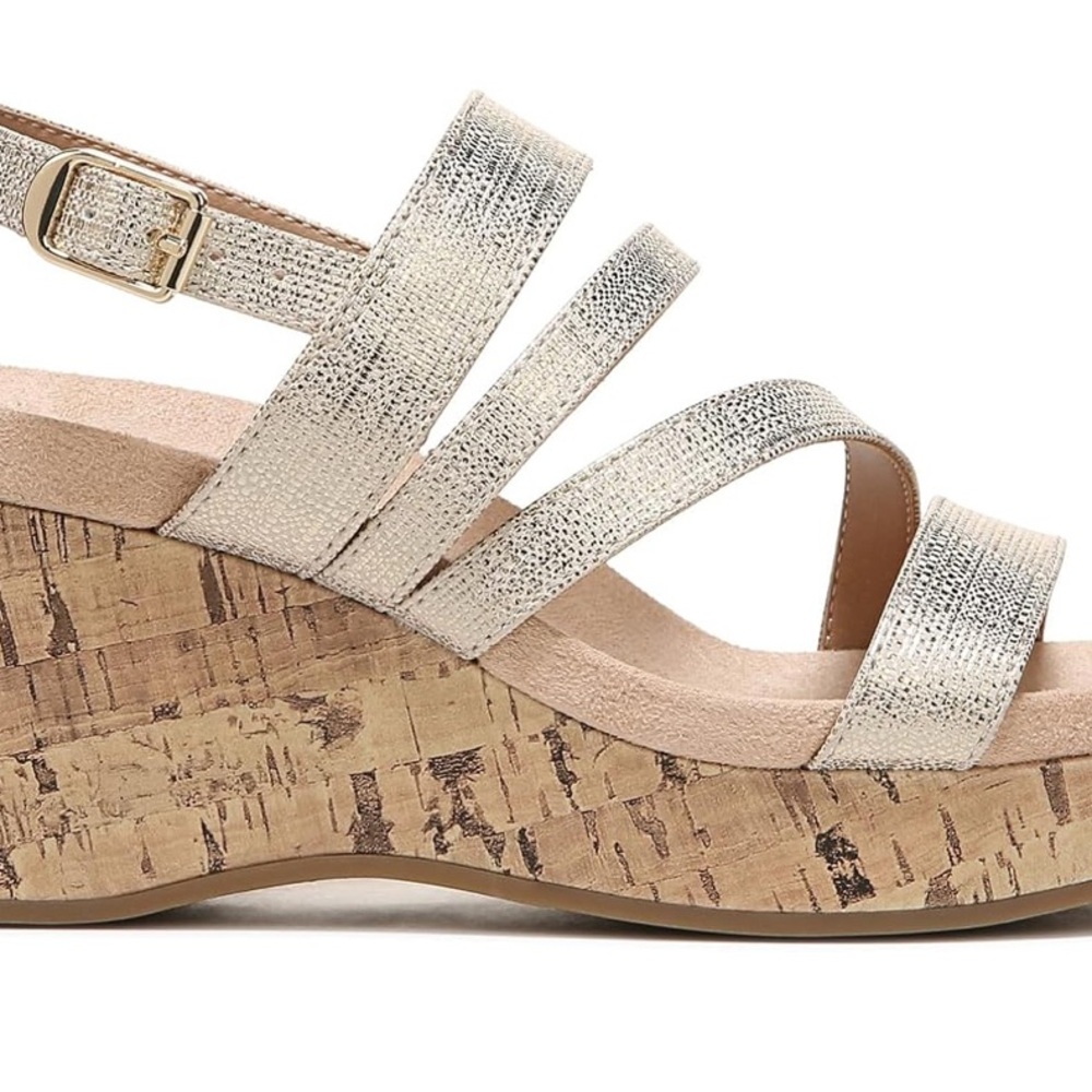 LifeStride Women's Discover Strappy Platform Wedge Sandal. 7.5 wide